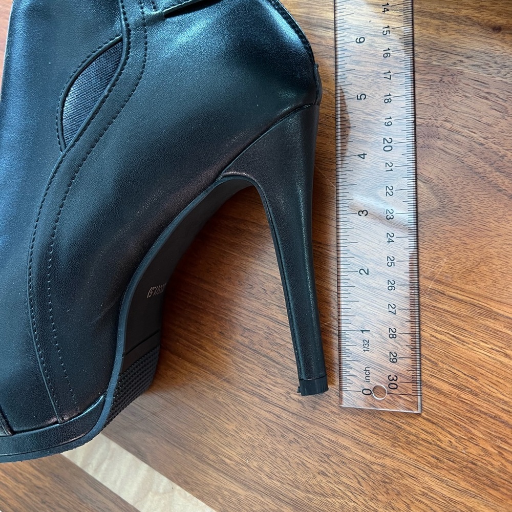 Black Solid Peep Toe Cutout Platform Heels. Brand… - image 2